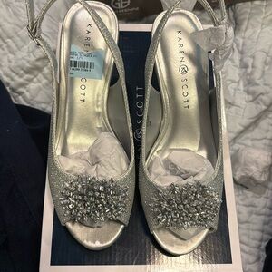 Formal silver heels